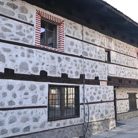 4 Bdr House Monument Of Culture & Architecture By Flat Mаnаger Apartment *